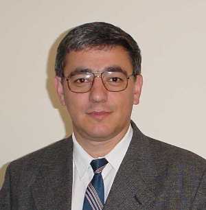 Dr. Ing. Carlos López